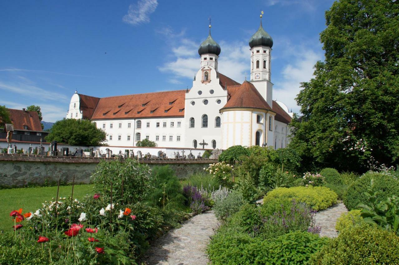 Kloster Benediktbeuern - Gaestehaus Der Salesianer Don Bosco Екстер'єр фото