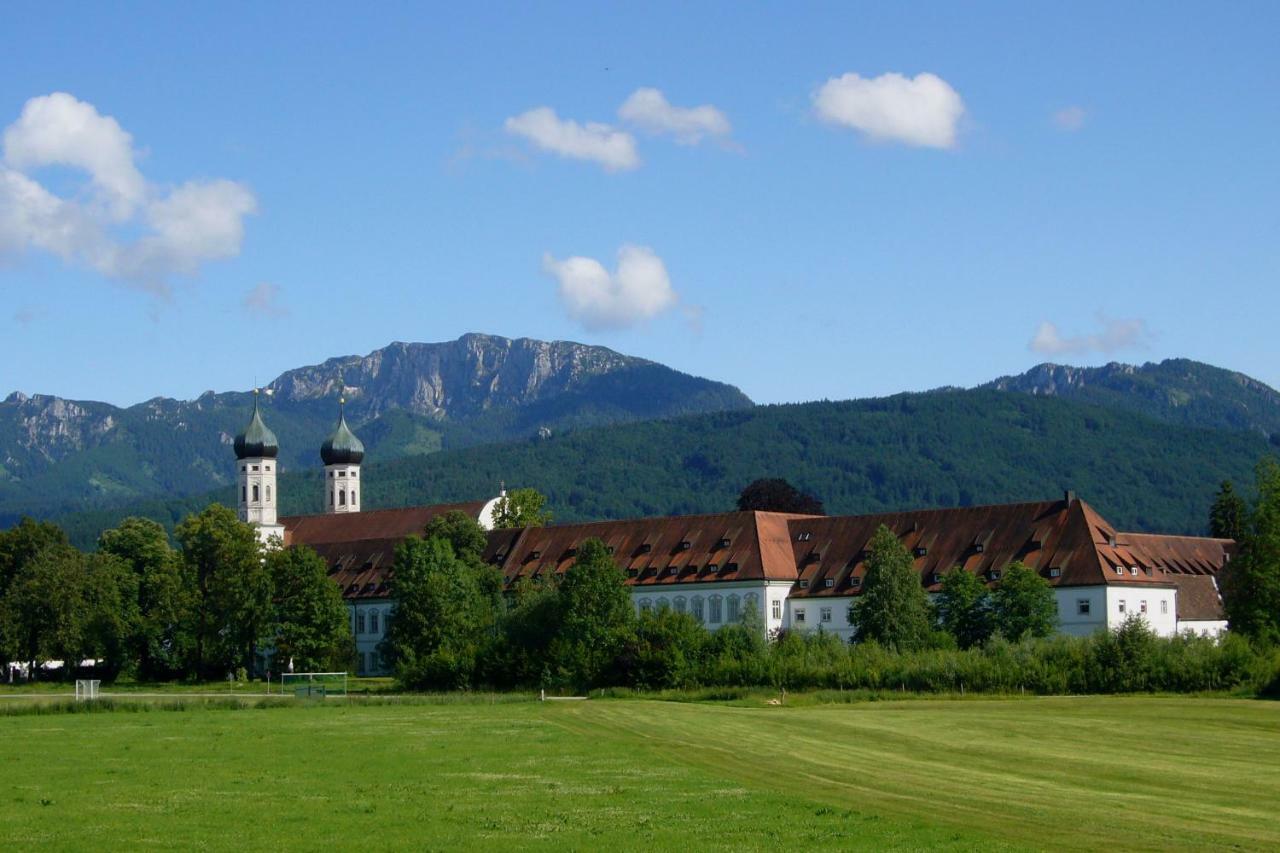 Kloster Benediktbeuern - Gaestehaus Der Salesianer Don Bosco Екстер'єр фото