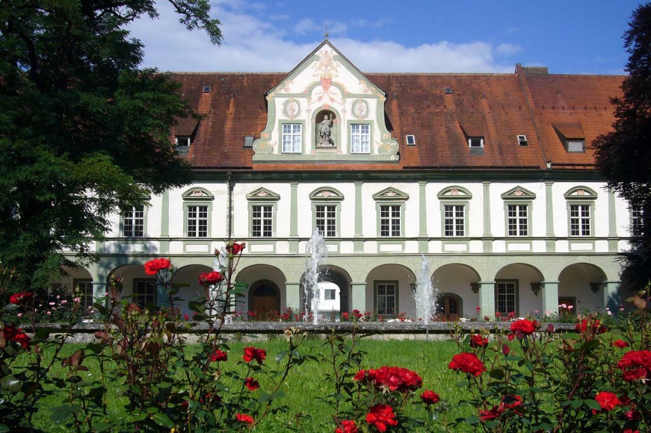 Kloster Benediktbeuern - Gaestehaus Der Salesianer Don Bosco Екстер'єр фото