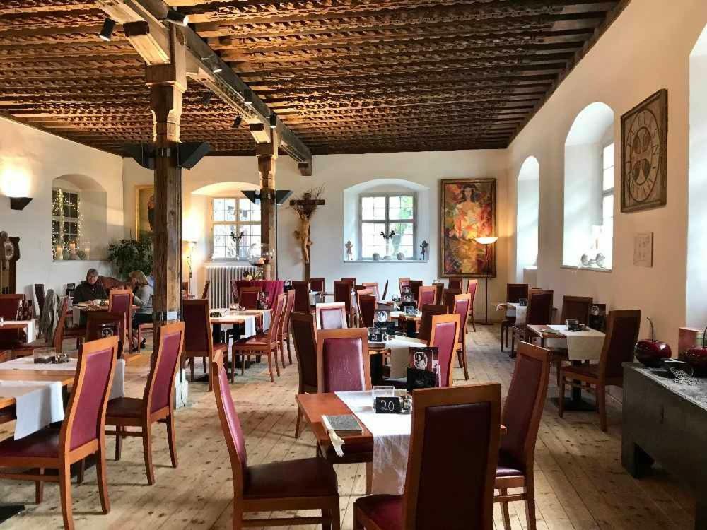 Kloster Benediktbeuern - Gaestehaus Der Salesianer Don Bosco Екстер'єр фото